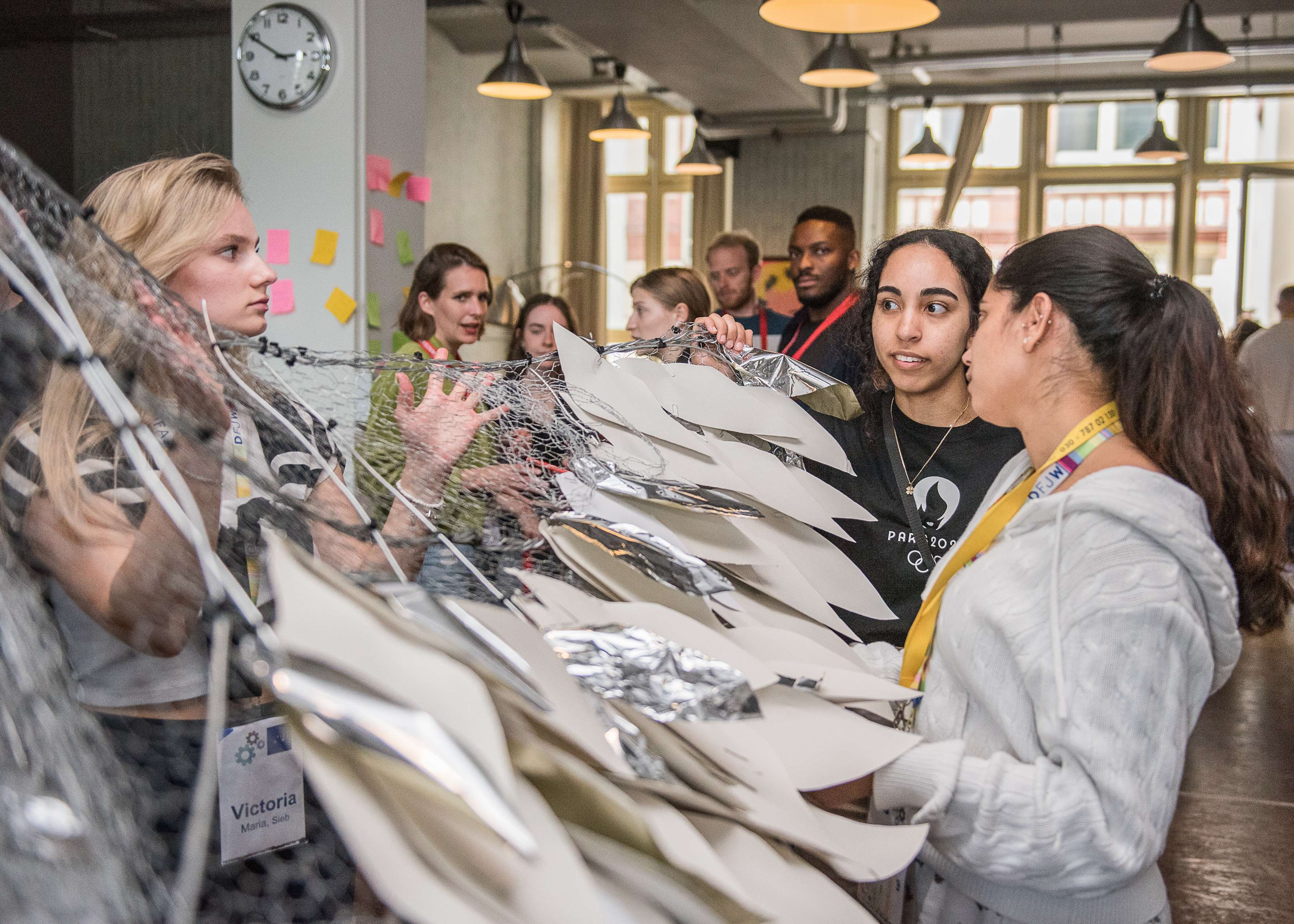 Conception de l'oiseau qui sera présenté aux deux chefs d’État