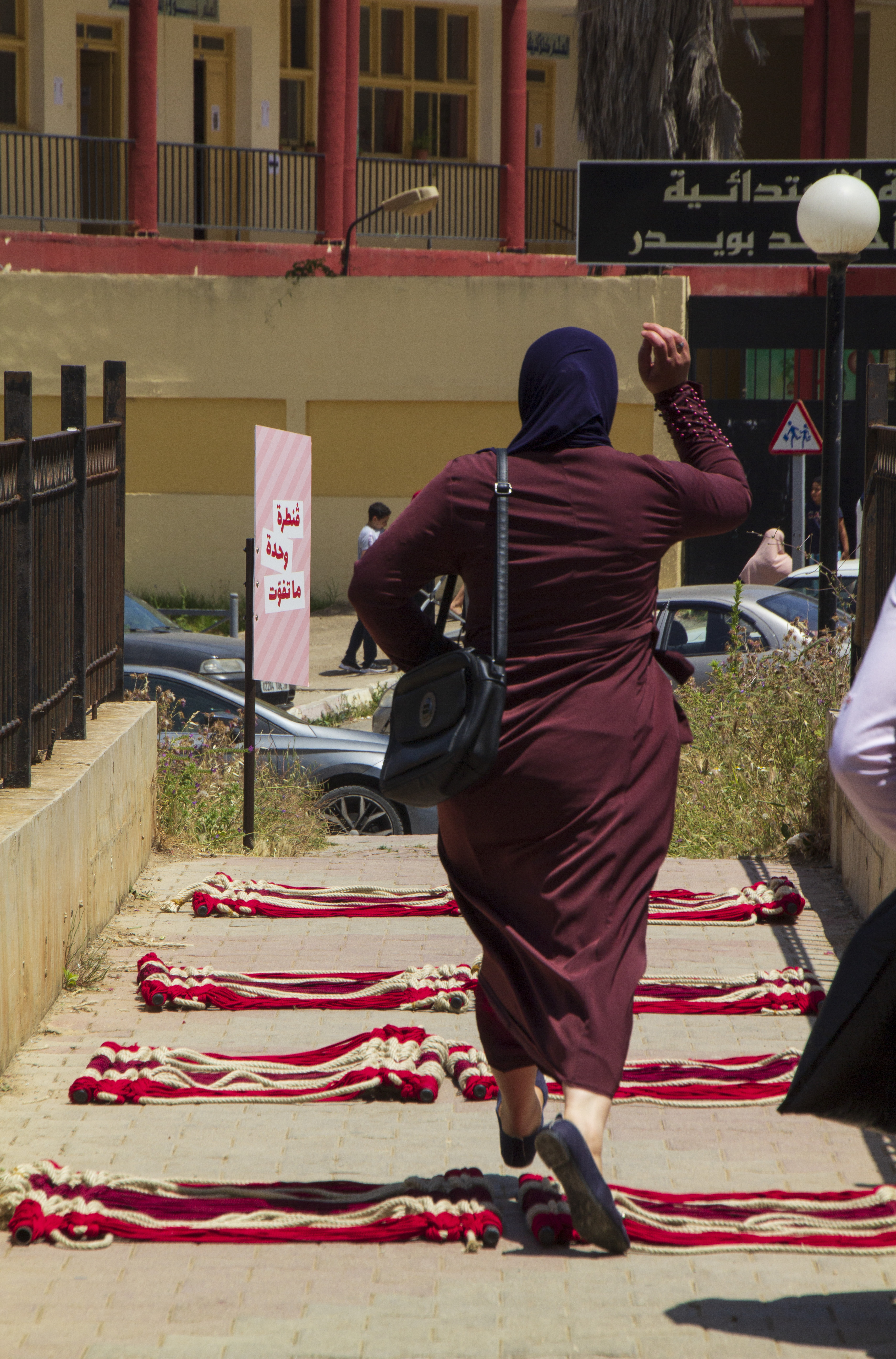 Experiencing obstacles in Public Space © Amira Louadah.JPG