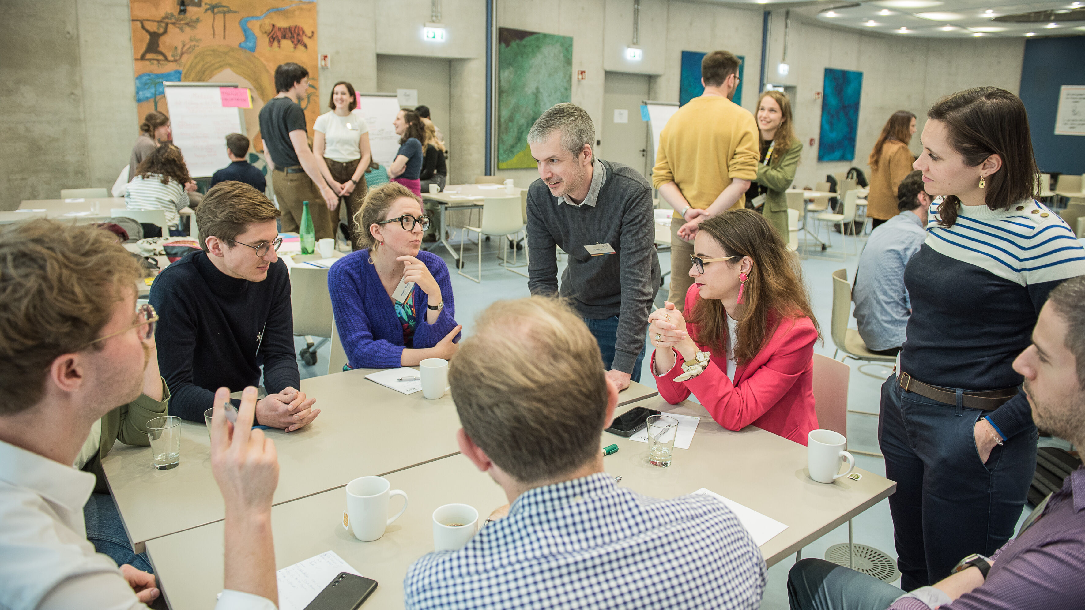 Les meilleures photos de la première réunion des alumni le 24 mai 2025 à Berlin