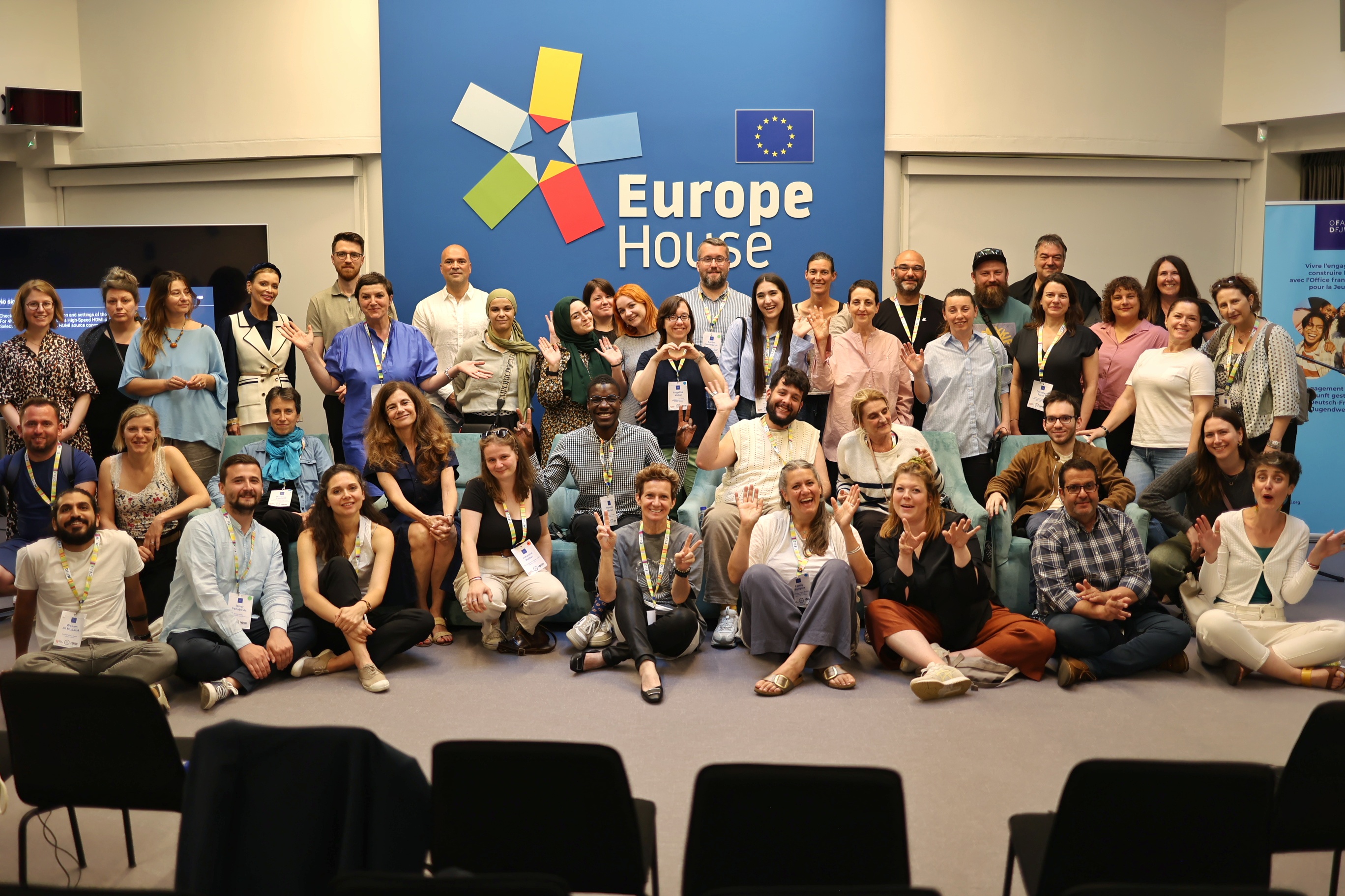 Photo de groupe 25 ans d’engagement en Europe du Sud-Est