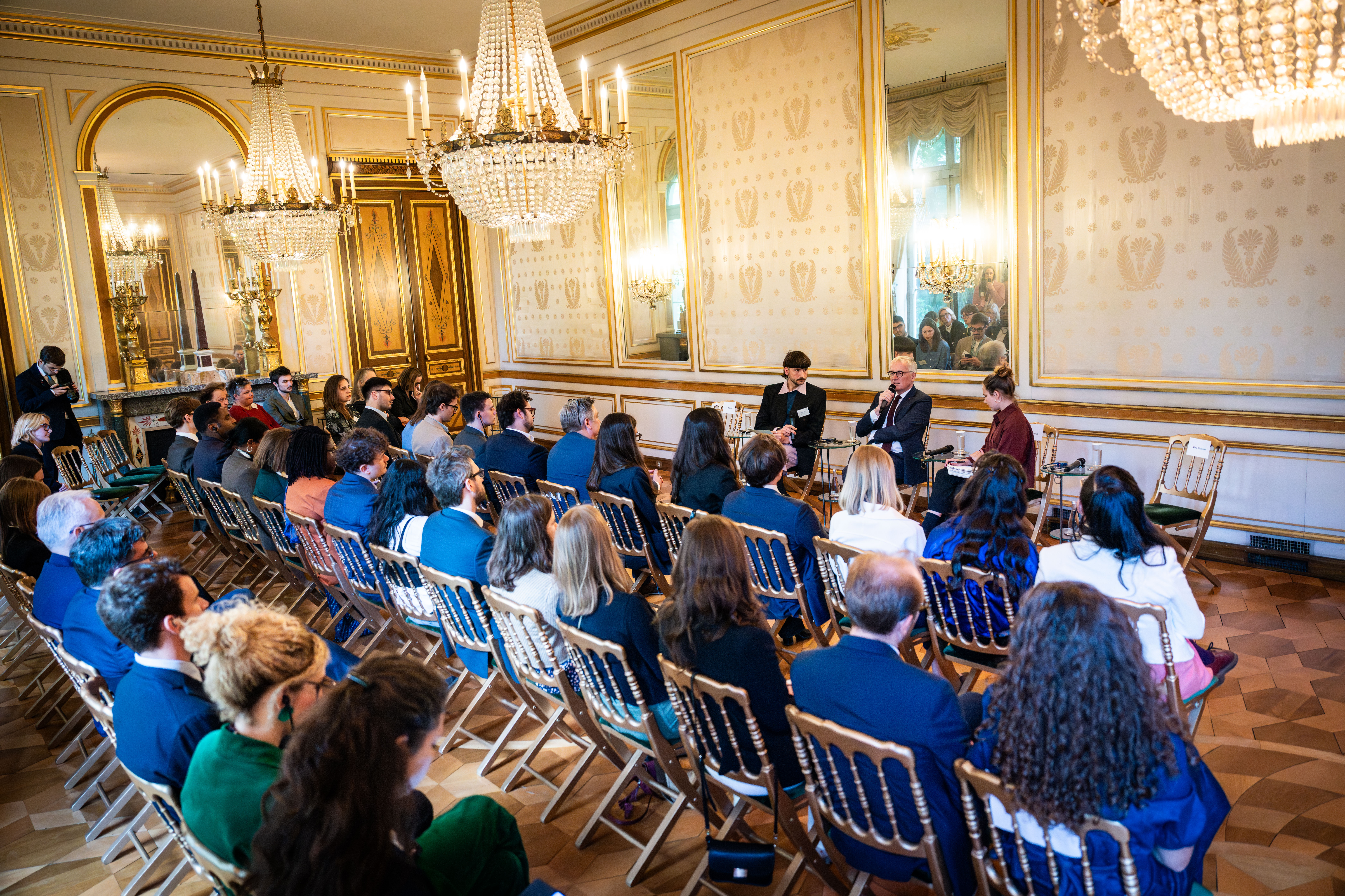 france-politics-social-education-youth-generation-europe-paris-3.jpg