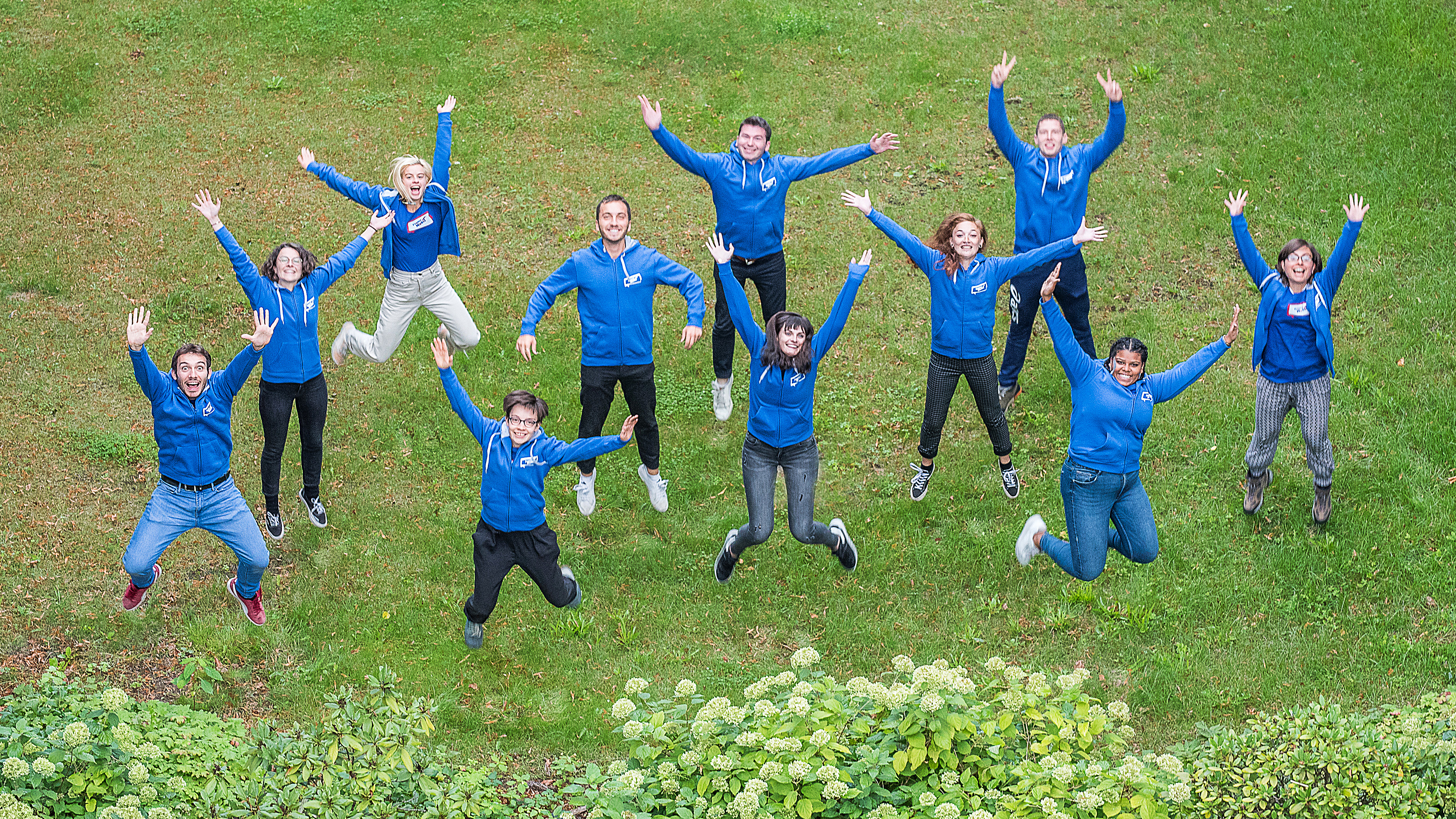 francemobil-groupe-saut.jpg