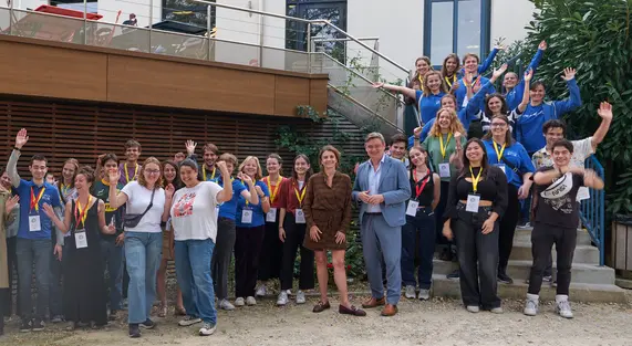 photo de groupe de la promotino 2023-2024 des jeunes ambassadeurs de l'OFAJ