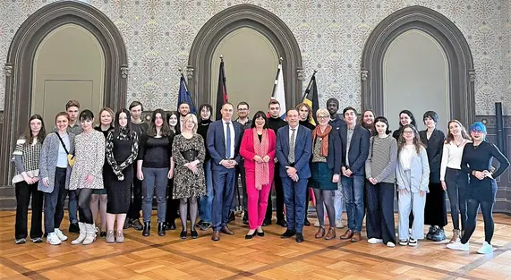 Photo de groupe du programme &quot;L’Europe commence dans ta ville !&quot;