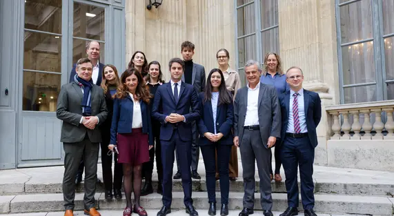 Photo de groupe du comité de sélection