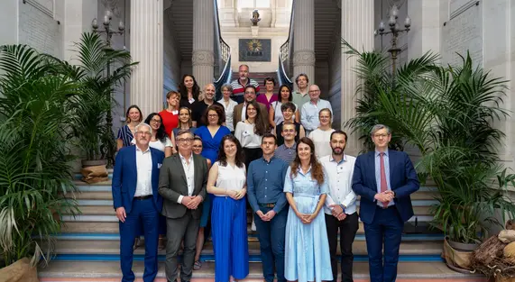 Photo de groupe des membres du conseil d'orientation 2025