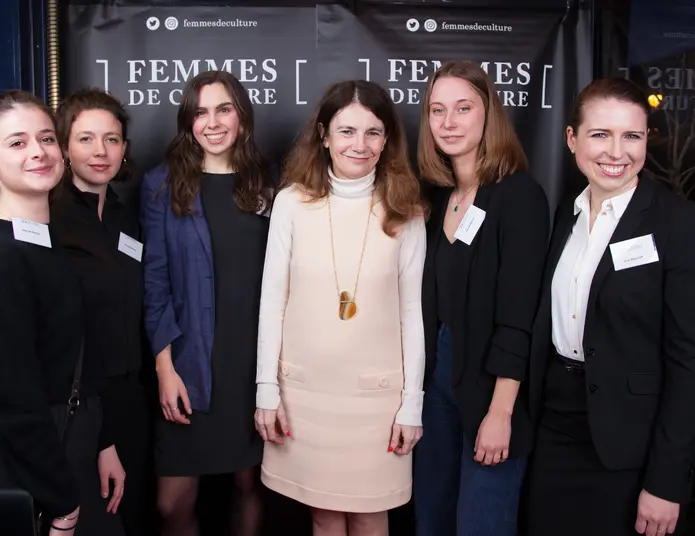 Photo de groupe cinquième cérémonie 100 Femmes de Culture – qui s’est déroulée le 9 octobre 2023 au Palais de Tokyo à Paris