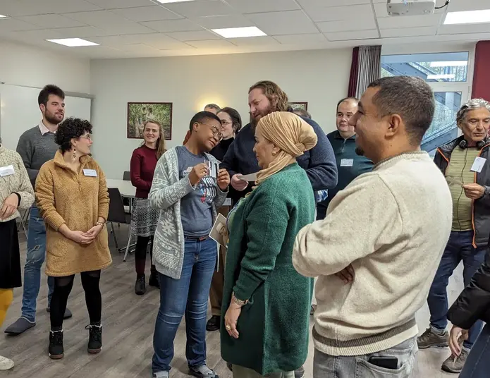 Les participantes et participants de la formation sur le thème de la colonisation et de la décolonisation dans les rencontres de jeunes