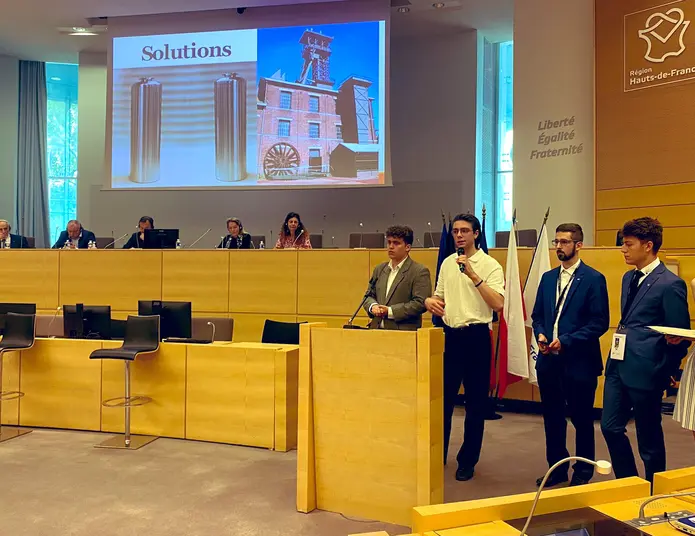 sommet-des-jeunes-2023.jpg