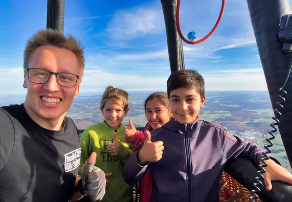Premier vol en ballon des trois participants