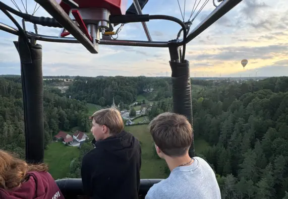 Premier vol en montgolfière des trois participants