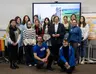 Photo de groupe avec Anke Rehlinger, les animateurs FranceMobil et les élèves