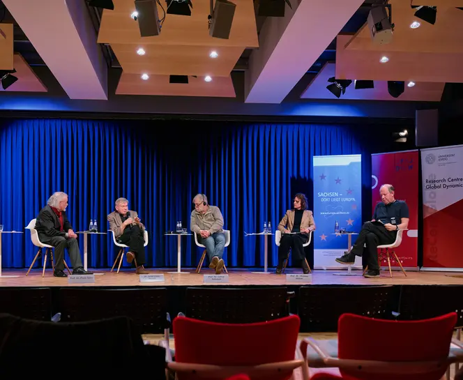 Table ronde sur le thème de « L’éducation citoyenne dans le dialogue franco-allemand »