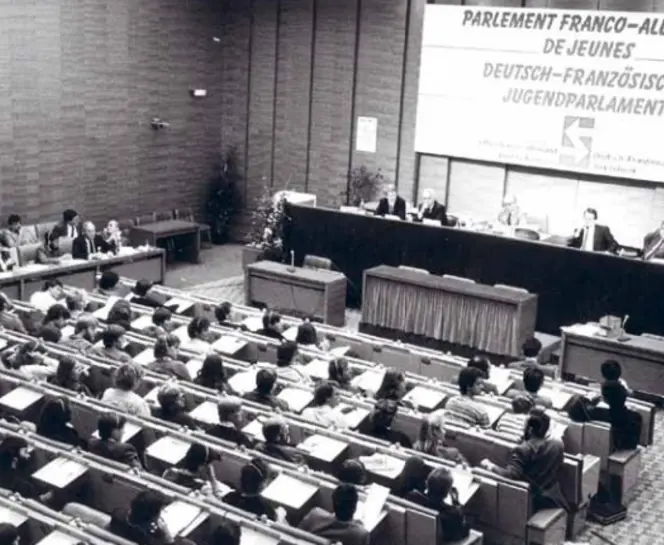 Deutsch-französisches Jugendparlament, 1983